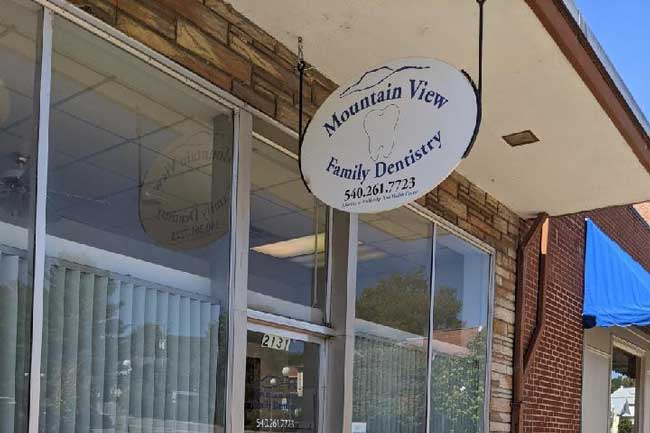 Mountain View Family Dentistry entrance in Buena Vista